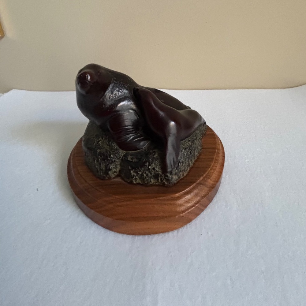 Boma Sea Lion and Pup on Wood Base